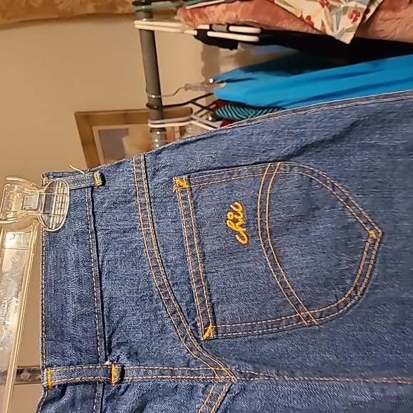 Skirt - Picture 5 of 8